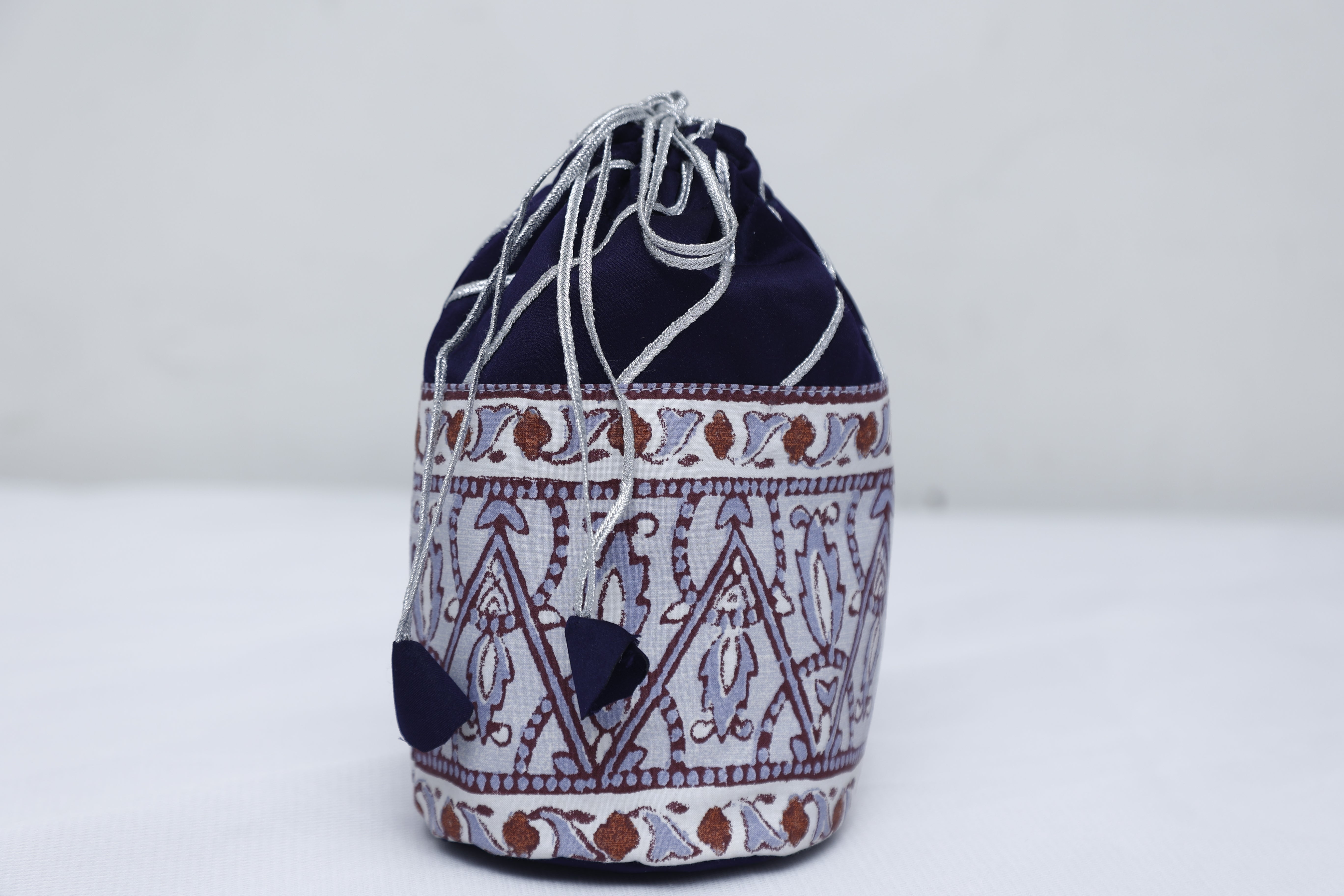 HunarCrafting Bolsos - Bolso con Estilo - Bolso Estampado - Estilo Ajrak - Trabajo Bordado