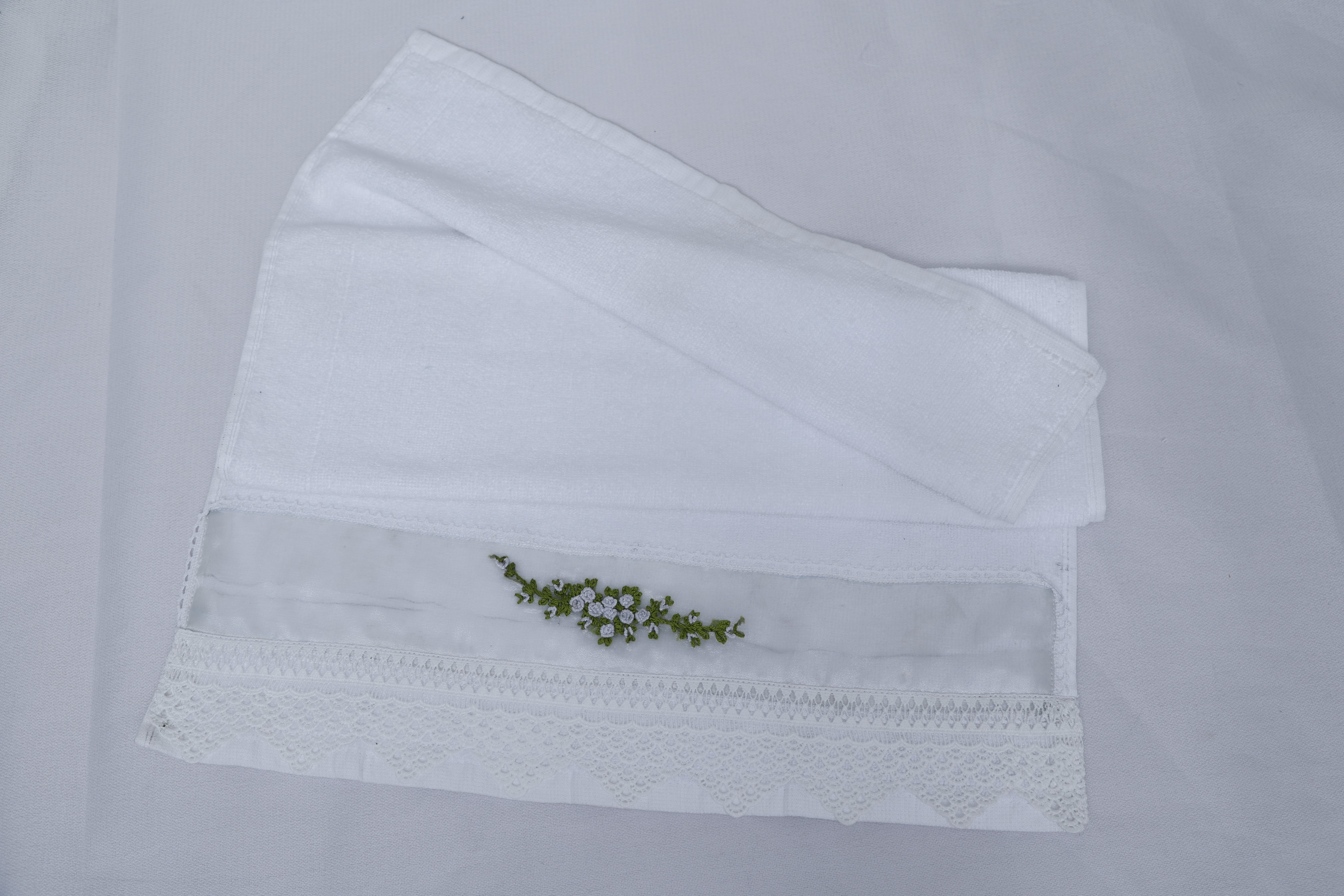 Embraided Towel- HunarCrafting Towel