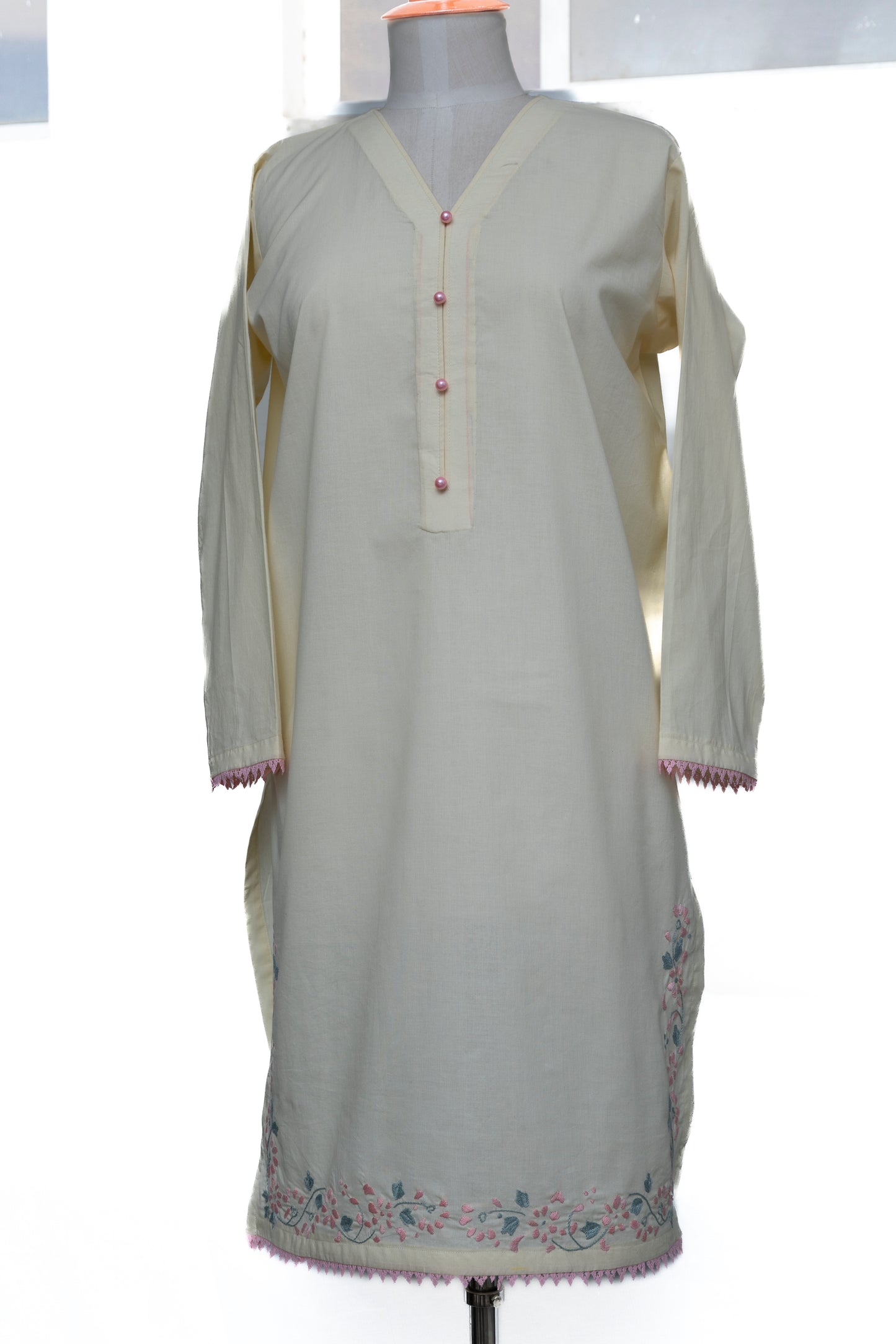 Lawn Kurta - Embraided Lawn Kurta - Ready to wear - Hunarcrafting Kurta